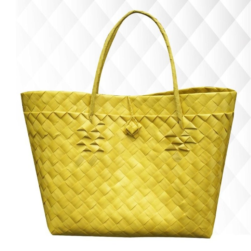 Misenka Handicrafts Philippine Bayong Lemon Drop Classic Bag